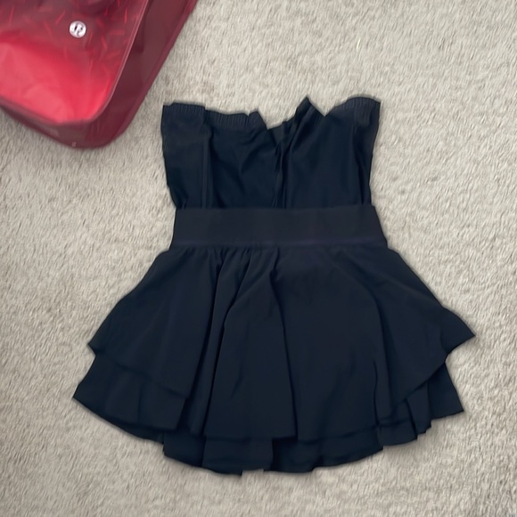 Lululemon Women’s Court Rival Tennis/Golf Skirt - Picture 3 of 7